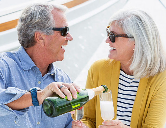 4 Ways to Meet Senior Singles and Enjoy Dating After 50