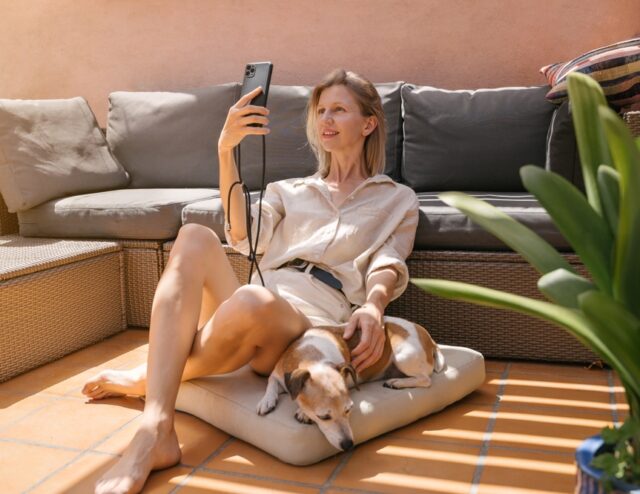 Dating App Advice: When to Exchange Phone Numbers